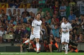 图赫尔：会找阿诺德聊聊，不过夸安萨目前竞争右后卫稍微领先